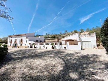 vh2549-country-house-for-sale-in-velez-rubio-