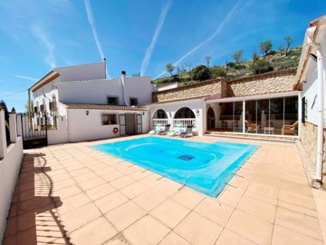 vh2549-country-house-for-sale-in-velez-rubio-