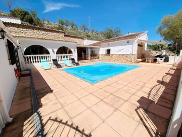 vh2549-country-house-for-sale-in-velez-rubio-
