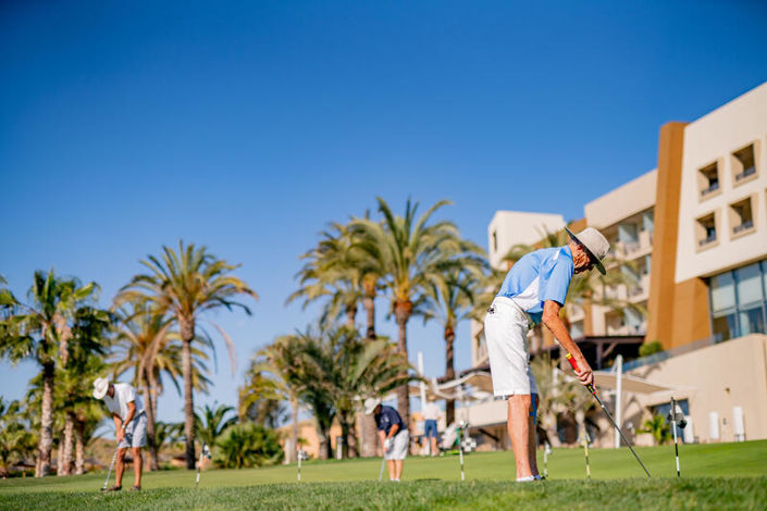 Image No.16-2 Bed Property for sale