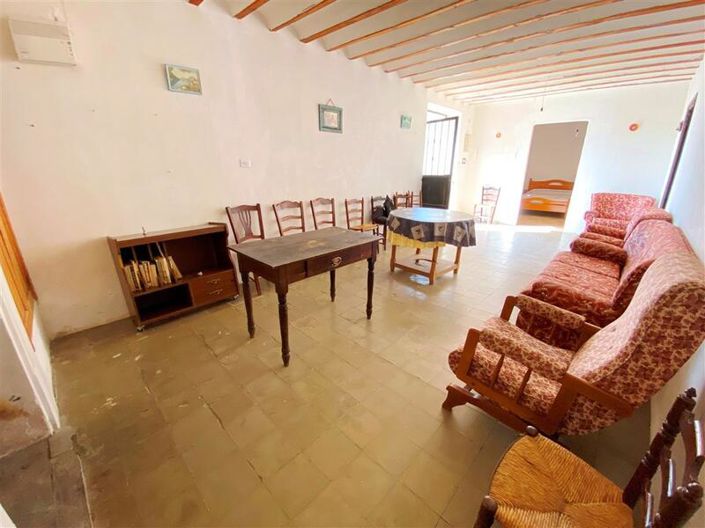 Image No.5-3 Bed Property for sale