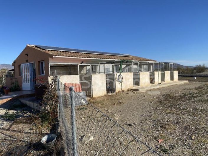 Image No.3-3 Bed Property for sale