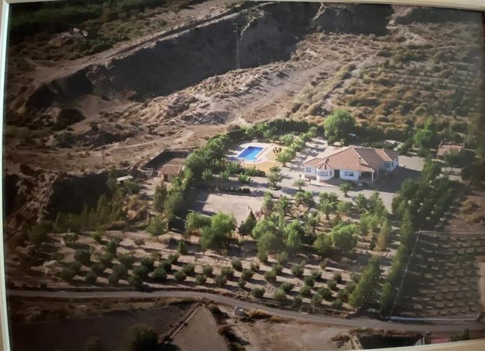 Image No.3-4 Bed Villa for sale