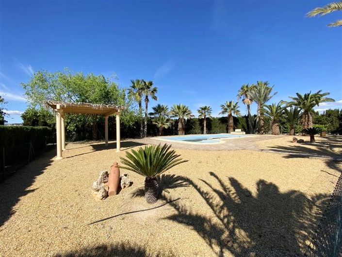 Image No.4-4 Bed Villa for sale