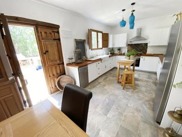 vh2558-country-house-for-sale-in-huercal-over