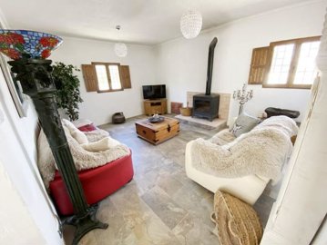 vh2558-country-house-for-sale-in-huercal-over