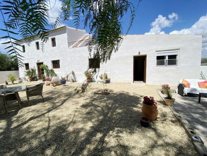 Image No.30-5 Bed Property for sale