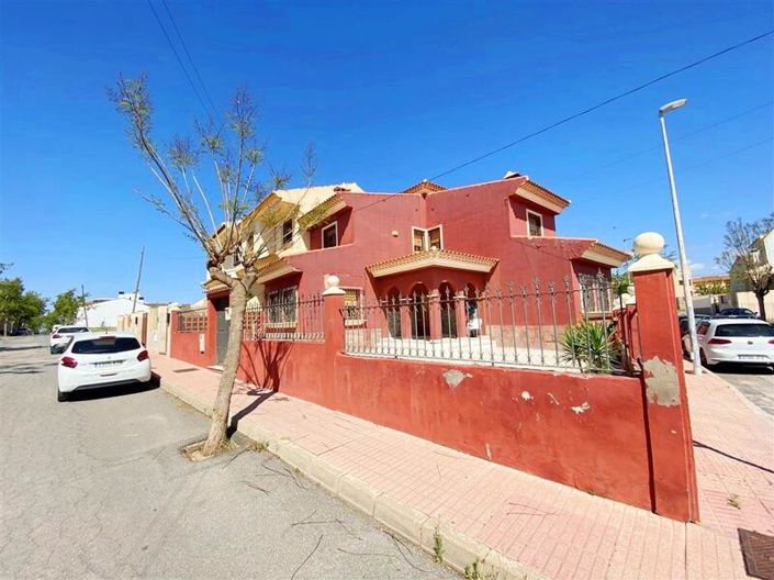 Image No.30-Villa de 4 chambres à vendre à Huercal-Overa