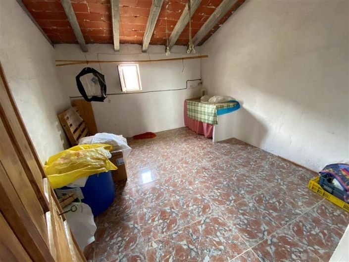 Image No.24-4 Bed Property for sale