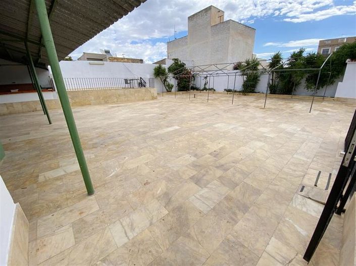 Image No.11-Commercial for sale