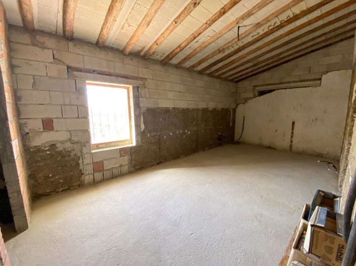 Image No.39-9 Bed Property for sale