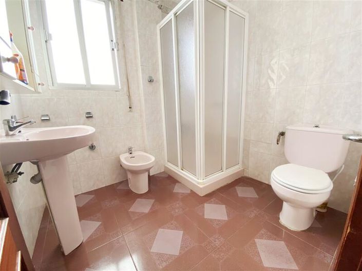 Image No.11-3 Bed Villa for sale