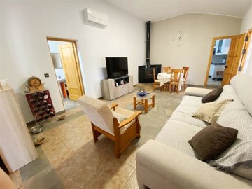 vh2586-country-house-for-sale-in-huercal-over