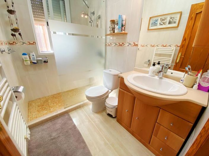 Image No.13-3 Bed Villa for sale