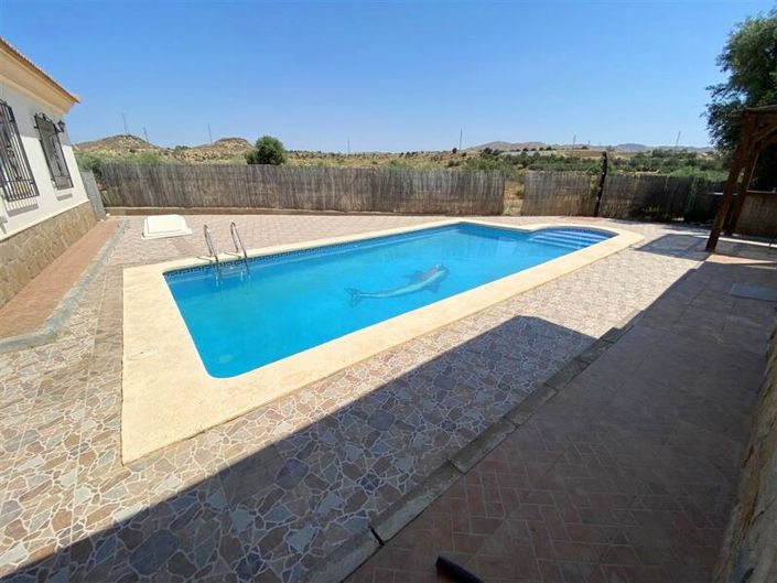 Image No.2-3 Bed Villa for sale