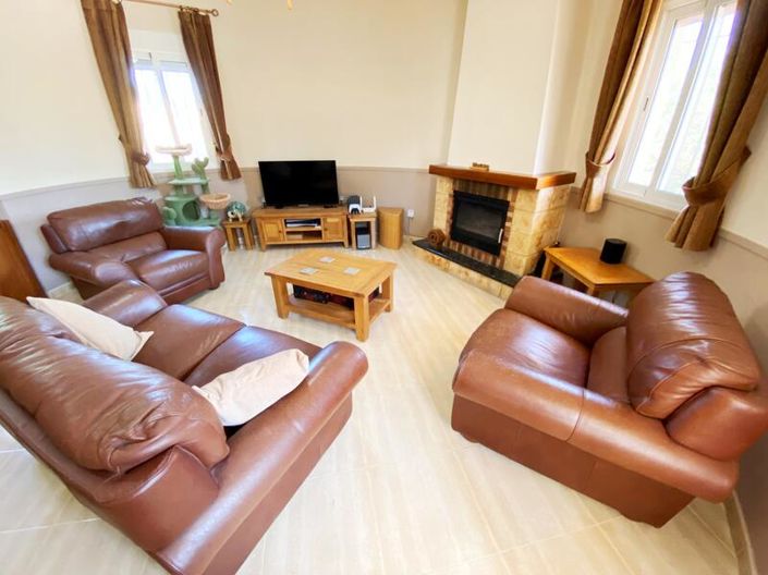 Image No.5-3 Bed Villa for sale