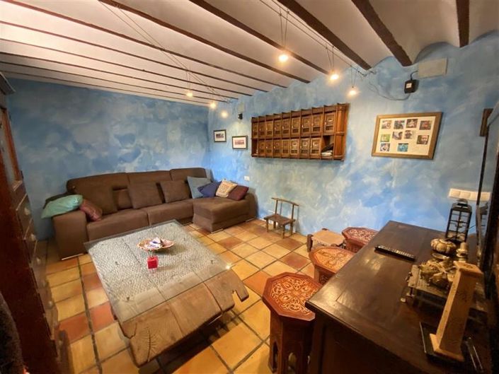 Image No.13-4 Bed Property for sale