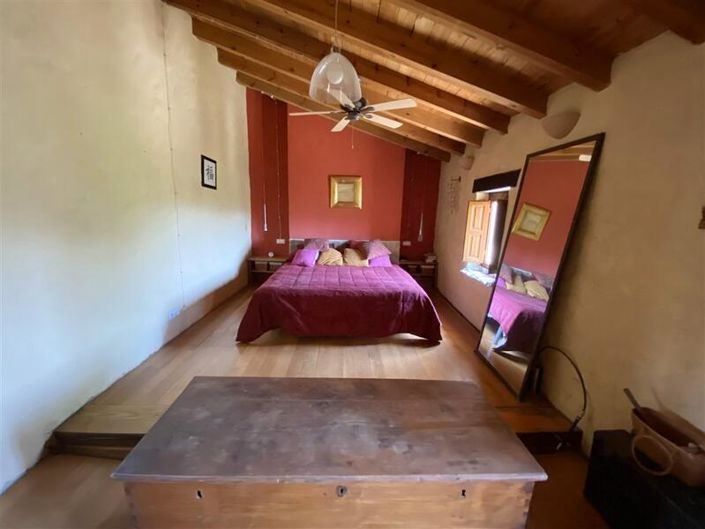 Image No.20-4 Bed Property for sale