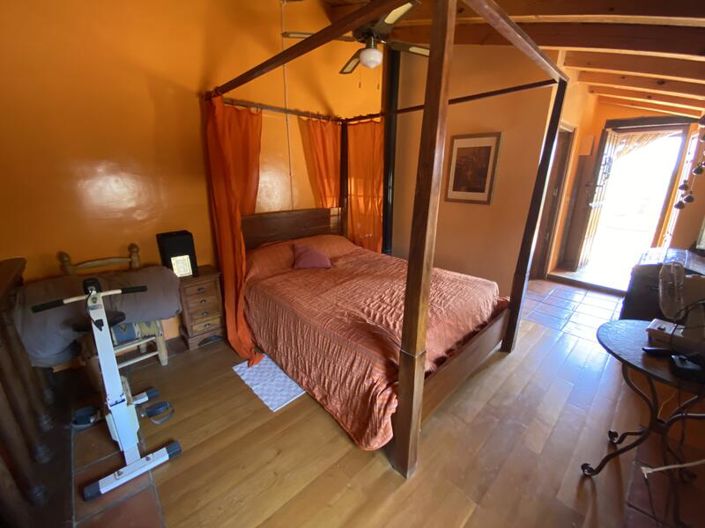 Image No.25-4 Bed Property for sale