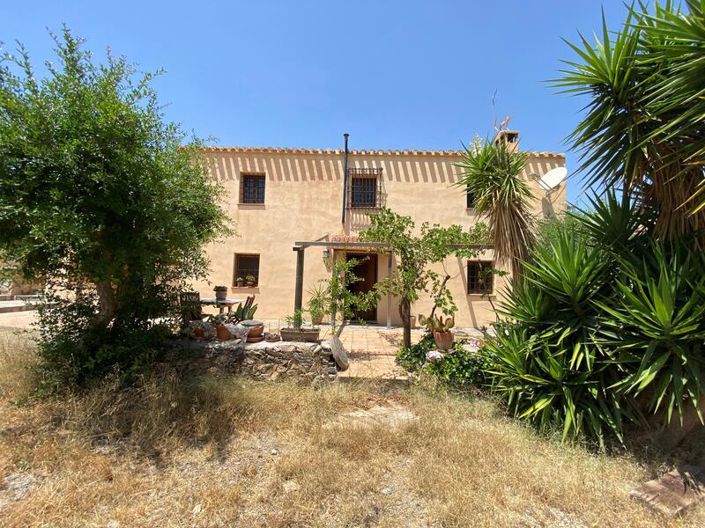 Image No.3-4 Bed Property for sale