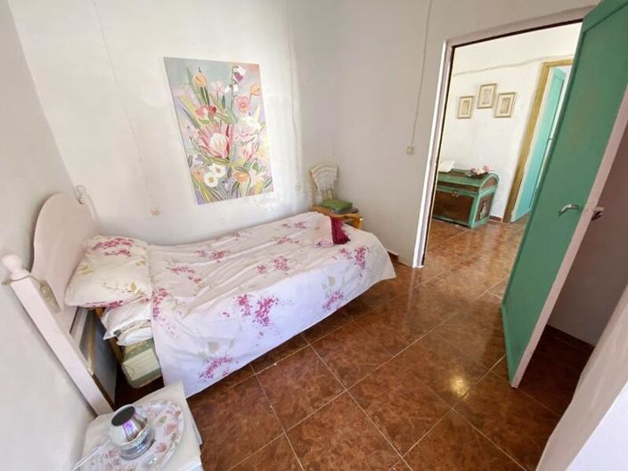 Image No.29-4 Bed Property for sale