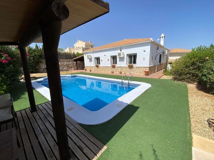 Image No.1-3 Bed Villa for sale