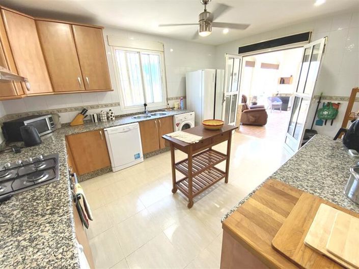 Image No.13-3 Bed Villa for sale