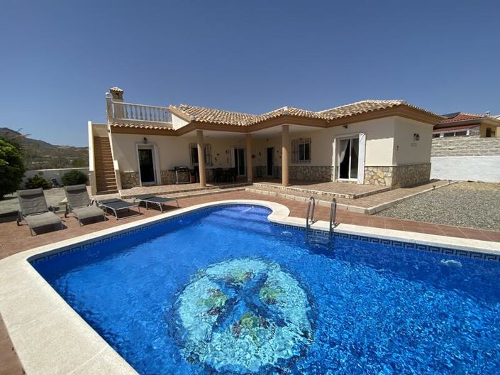 Image No.1-3 Bed Villa for sale