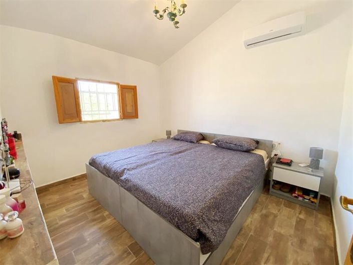 Image No.16-3 Bed Property for sale