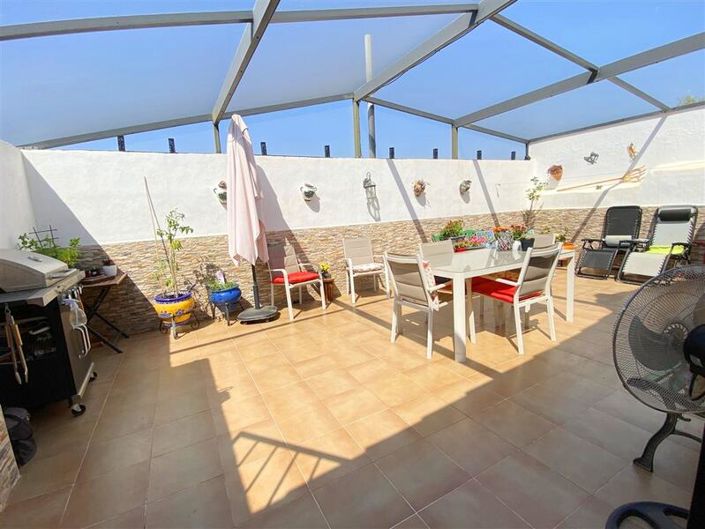 Image No.27-3 Bed Property for sale