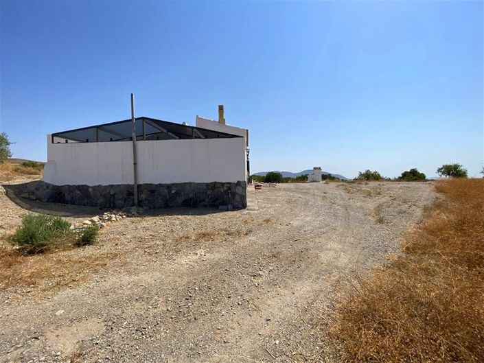 Image No.30-3 Bed Property for sale