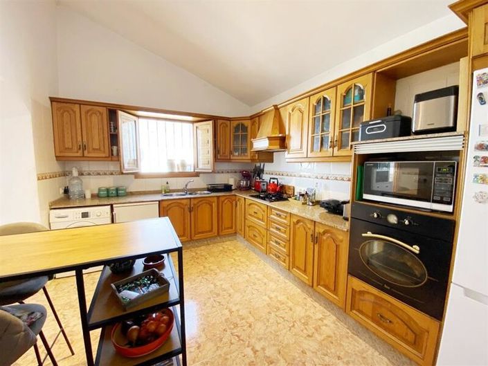 Image No.9-3 Bed Property for sale