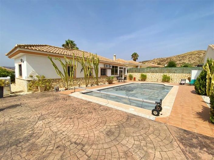 Image No.1-Villa de 3 chambres à vendre à Zurgena