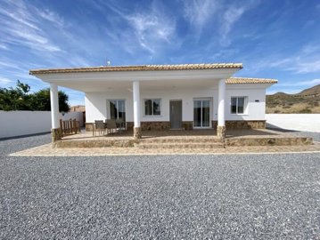 1 - Zurgena, Villa