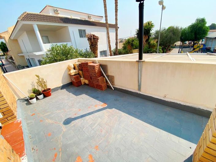 Image No.36-5 Bed Property for sale