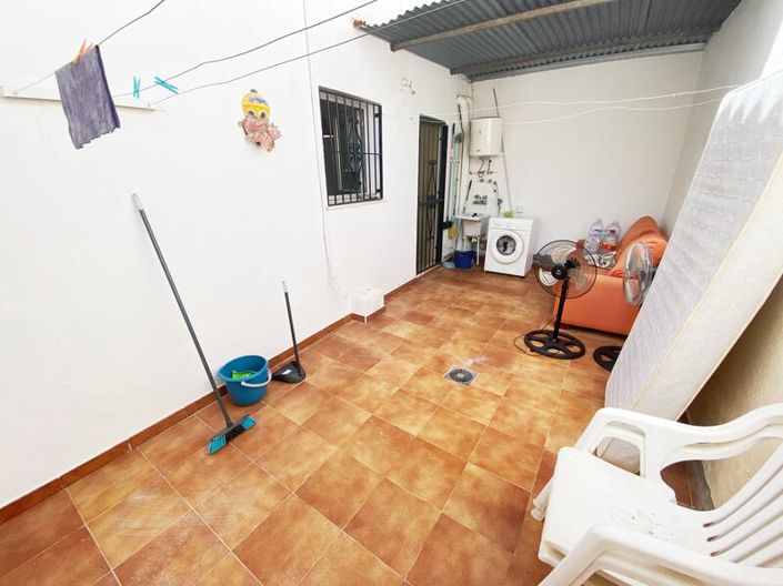 Image No.18-2 Bed Property for sale