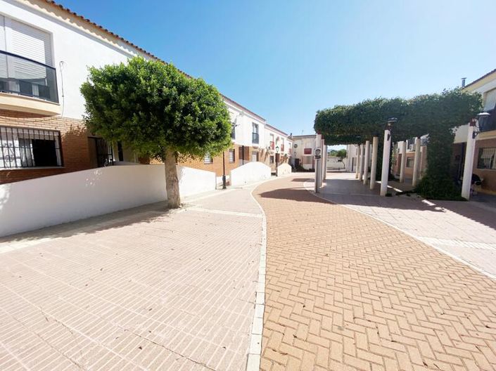 Image No.19-2 Bed Property for sale