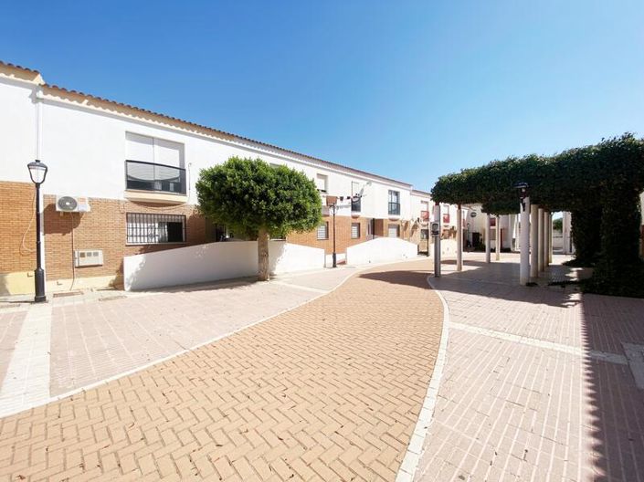 Image No.2-2 Bed Property for sale