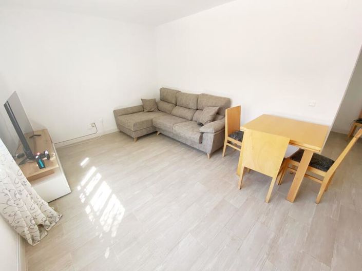 Image No.4-2 Bed Property for sale