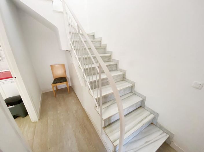 Image No.7-2 Bed Property for sale