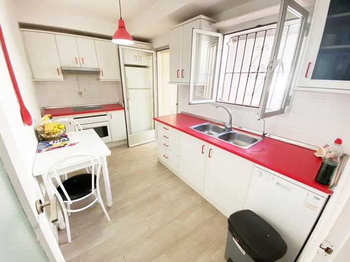 Image No.8-2 Bed Property for sale