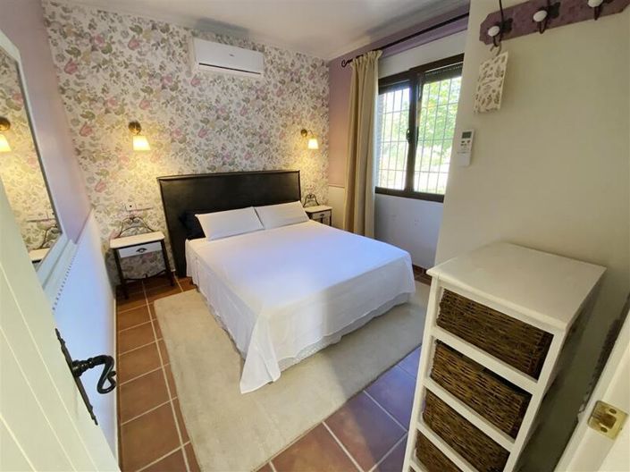 Image No.25-2 Bed Villa for sale