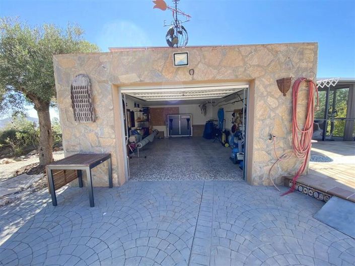 Image No.35-2 Bed Villa for sale