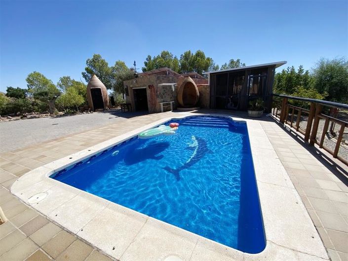 Image No.8-2 Bed Villa for sale
