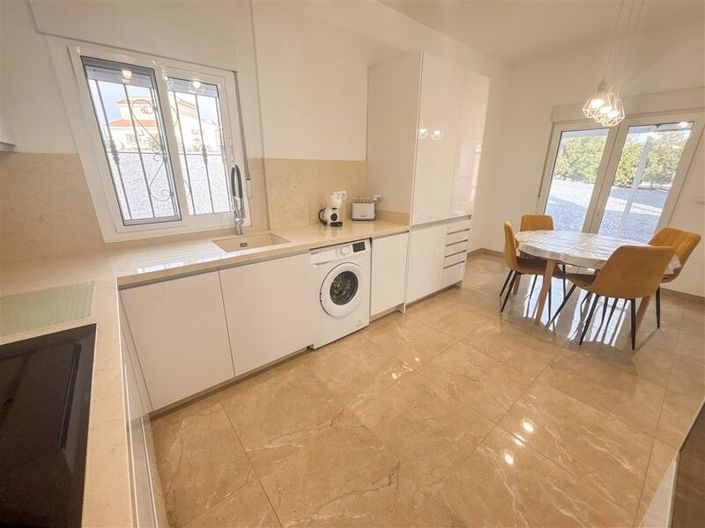 Image No.19-Villa de 4 chambres à vendre à Albox