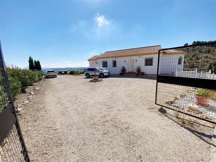 Image No.37-4 Bed Villa for sale