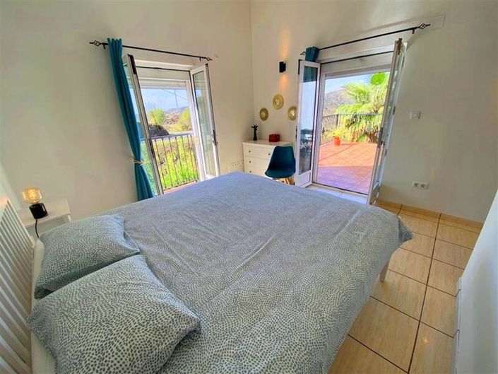 Image No.19-4 Bed Villa for sale