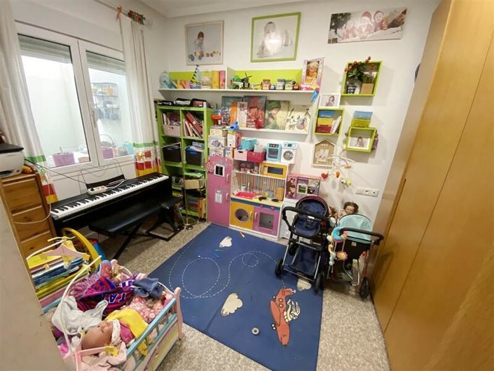 Image No.12-4 Bed Duplex for sale