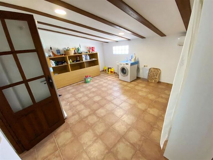 Image No.27-4 Bed Villa for sale