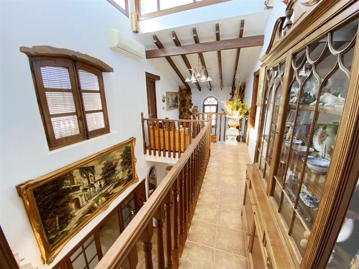 Image No.7-4 Bed Villa for sale